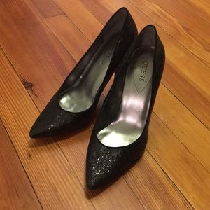 Black glitter pumps!!